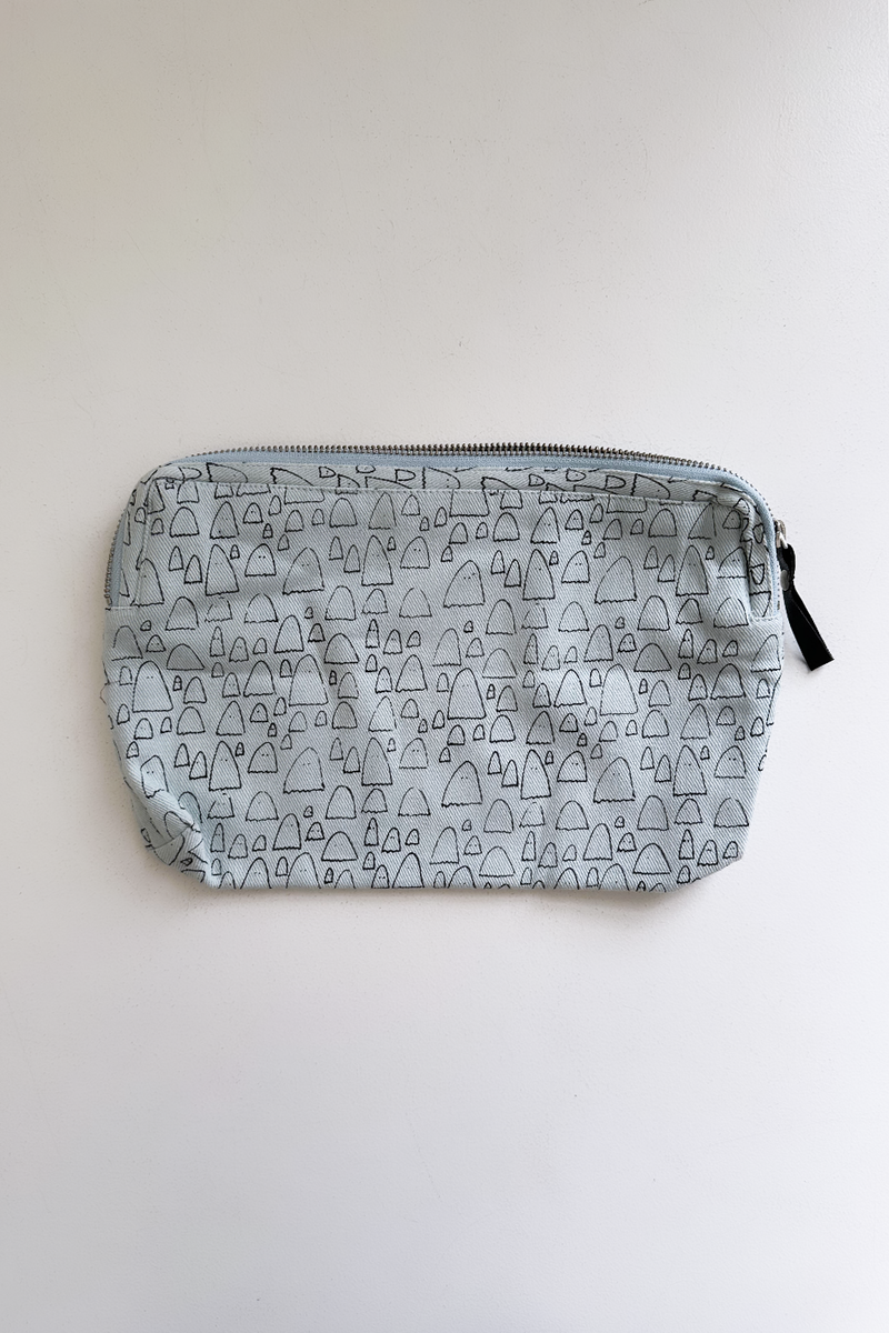 0205 CLUTCH - TOILET BAG