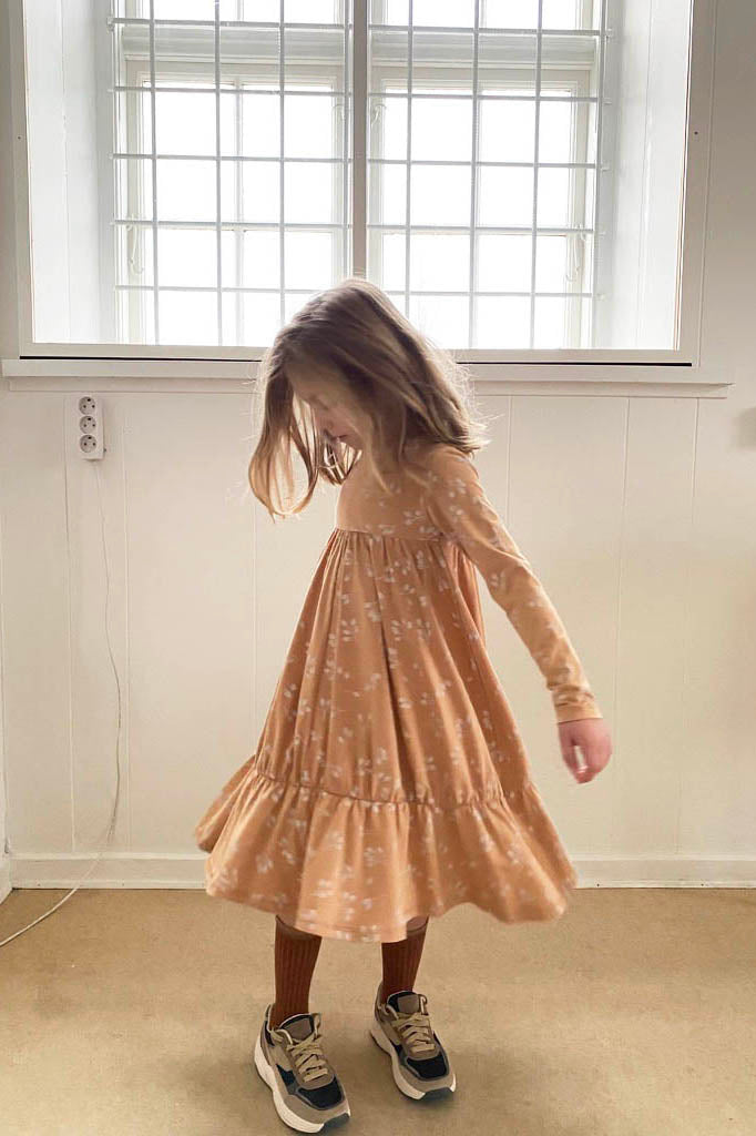 1812 LY - GIRL WINTER DRESS LONG SLEEVES