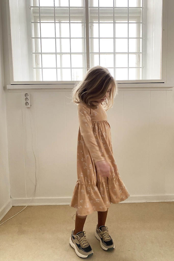 1812 LY - GIRL WINTER DRESS LONG SLEEVES