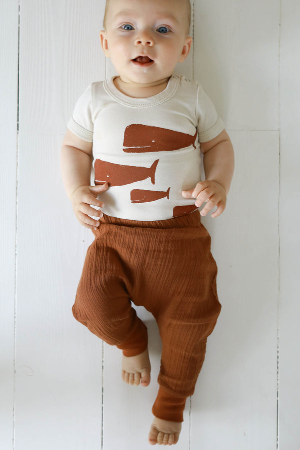 1429 AUGUST - BABY BUKSER
